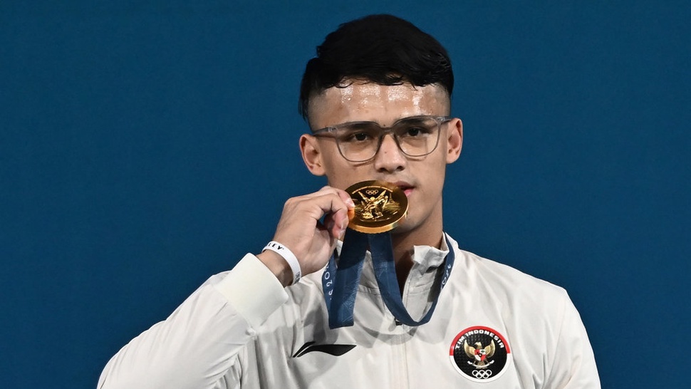 Profil Rizki Juniansyah Peraih Emas Angkat Besi Olimpiade 2024