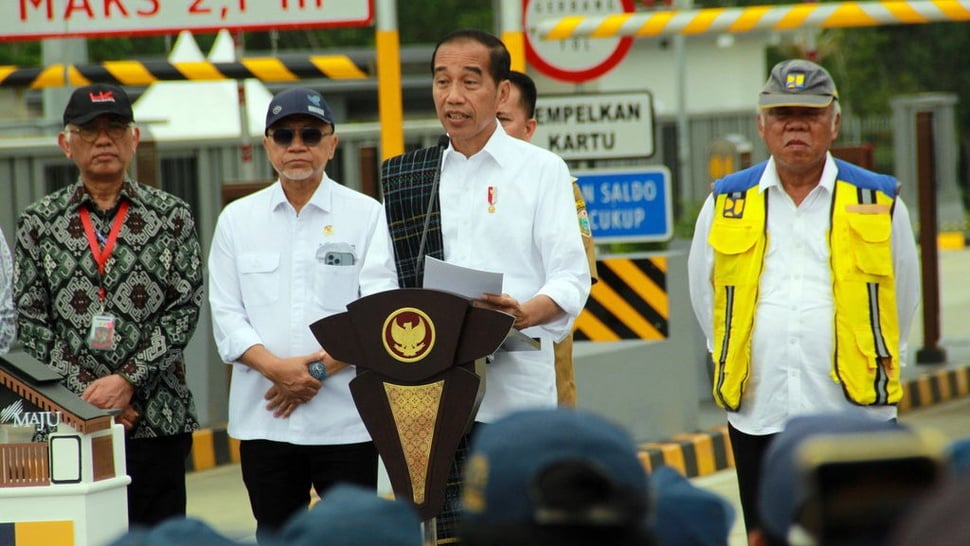 Jokowi Tetap Keliling Daerah meski Berkantor di IKN 40 Hari