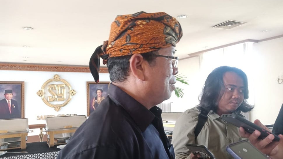 Respati-Astrid Diduga Bagi Sembako, PDIP Solo Mengadu ke Bawaslu