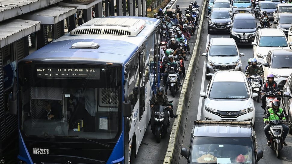 Polisi Tindak 100 Travel Gelap Selama Operasi Keselamatan Jaya