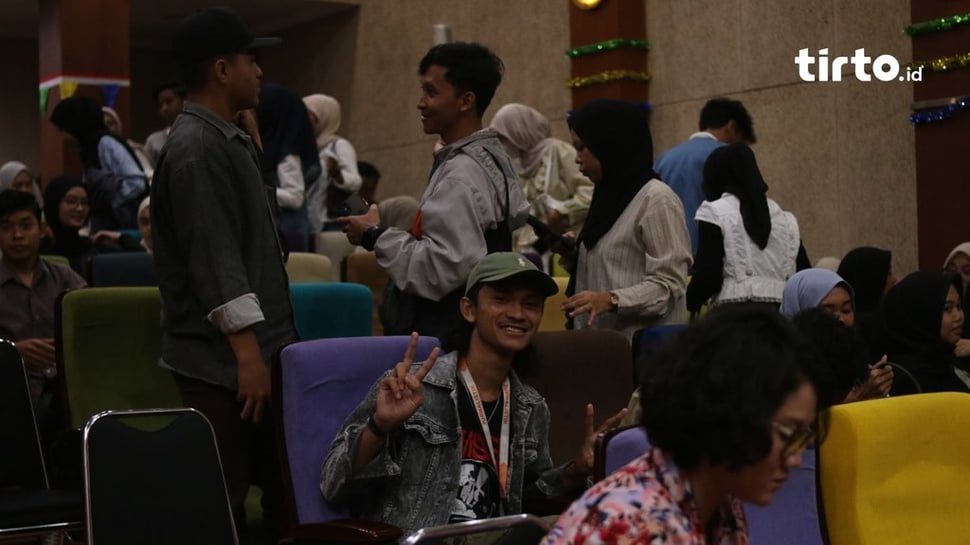 2024/10/02/100224-tiktok-goes-to-campus-bandung-web-fiz-10_ratio-16x9.jpg