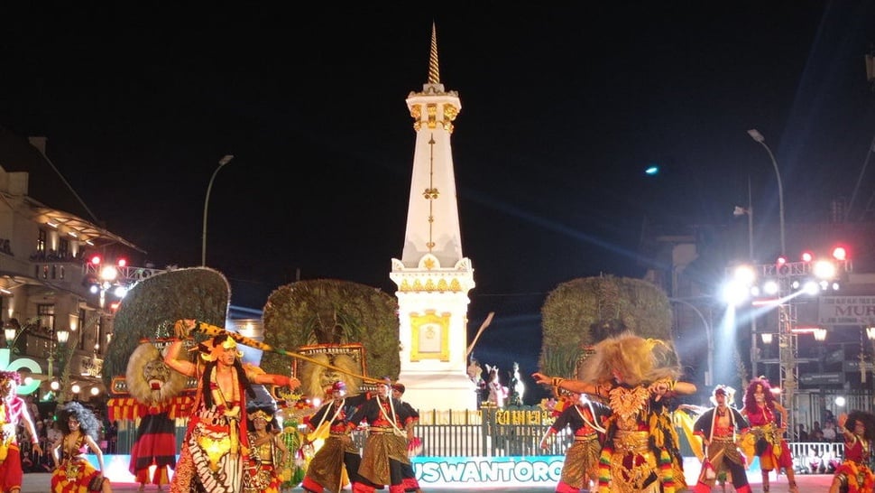 Wayang Jogja Night Carnival: Semarak Budaya di Tengah Kerumunan