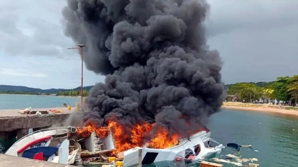 5 Orang Tewas dalam Kebakaran Kapal Rombongan Cagub Maluku Utara