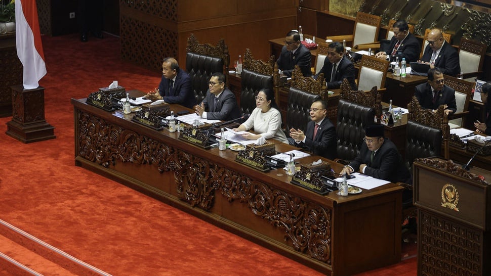 Rapat Paripurna DPR Sahkan Lingkup Tugas 13 Komisi & Mitranya