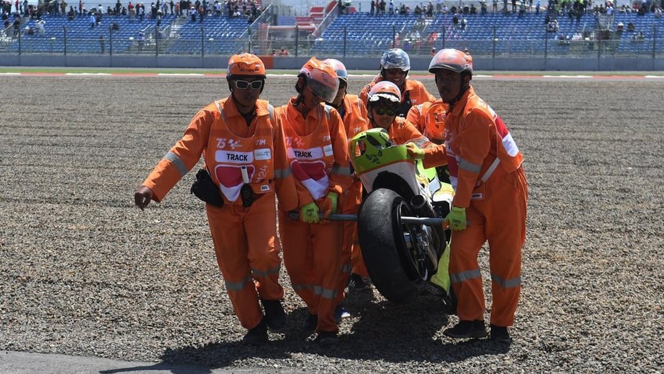 2024/10/16/marshal-lokal-di-motogp-mandalika--5_ratio-16x9.jpg