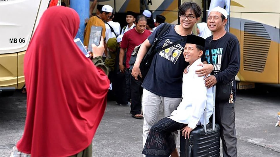 10 Doa untuk Anak yang Sedang Menuntut Ilmu di Pesantren