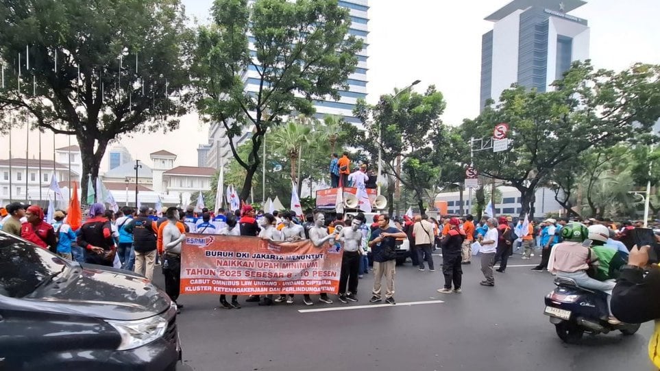 Demo Buruh KSPI Desak UMP Naik & Hapus Batas Usia Lamar Kerja