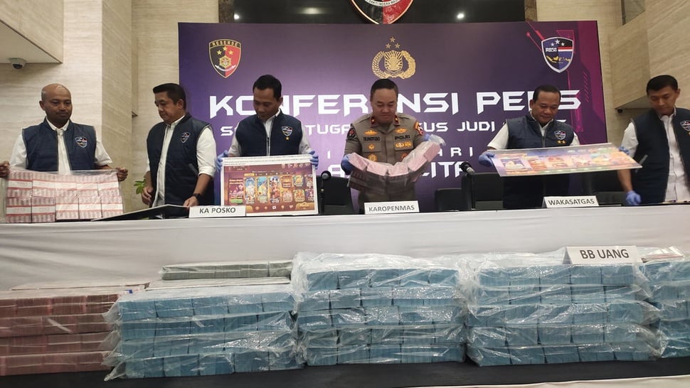 Polri Tangkap 7 Tersangka Kasus Judi Online, Barang Bukti Rp70 M