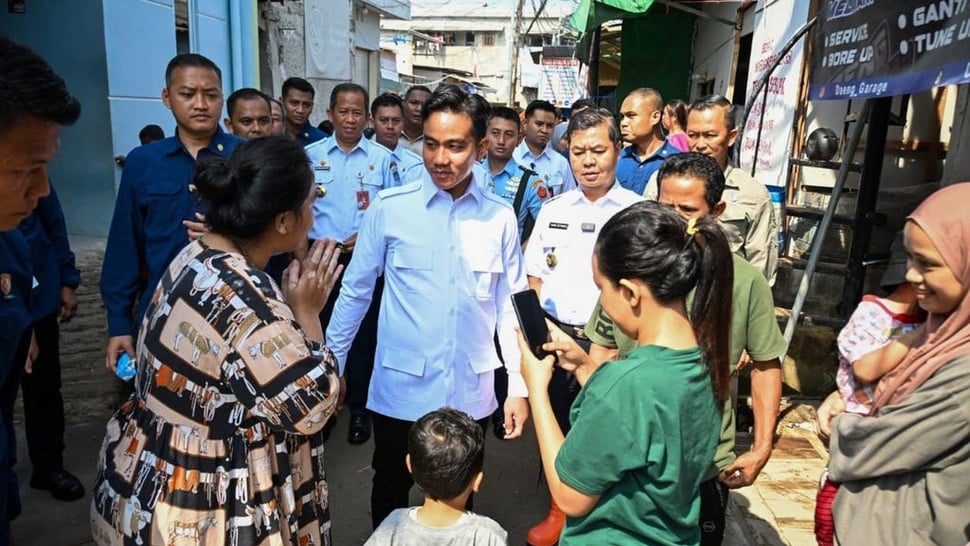 Gibran Minta Pemprov DKI Buat Kebijakan Atasi Banjir Rob