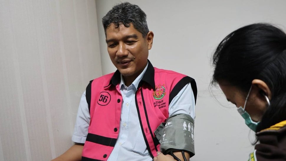 Kejagung Pindahkan Tersangka Kasus Timah Alwin Albar ke Jakarta