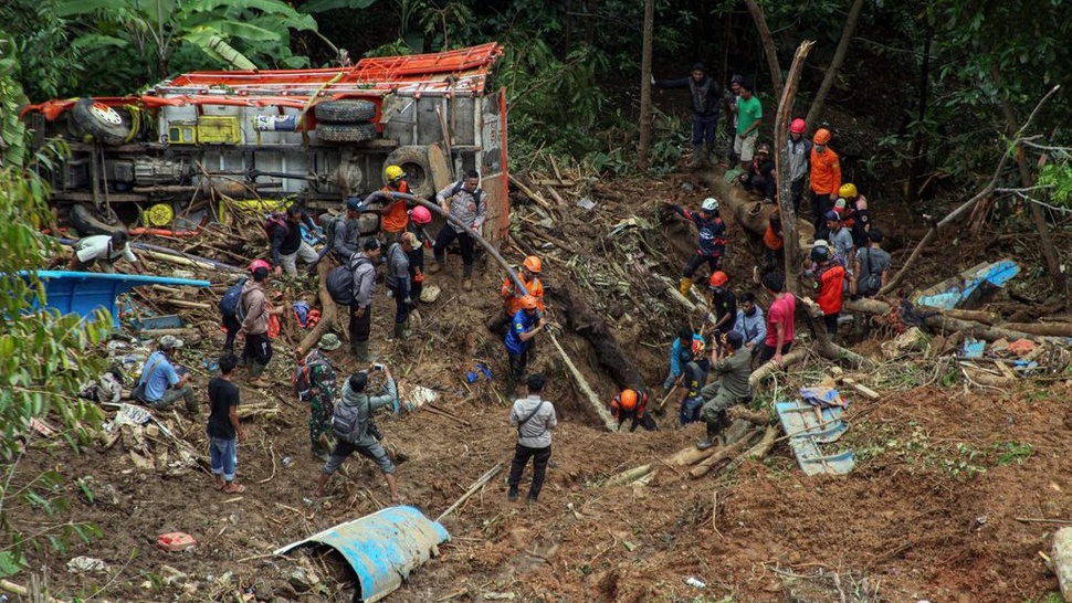 Penanganan Darurat Banjir Sukabumi Ditargetkan Rampung 2 Pekan