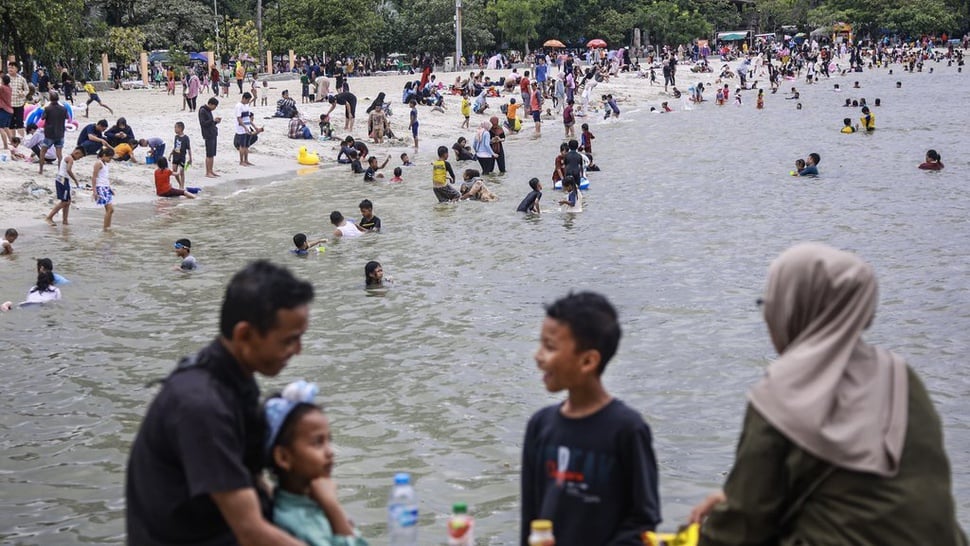 Jumlah Pengunjung Kawasan Ancol Mengalami Kenaikan di Hari Natal