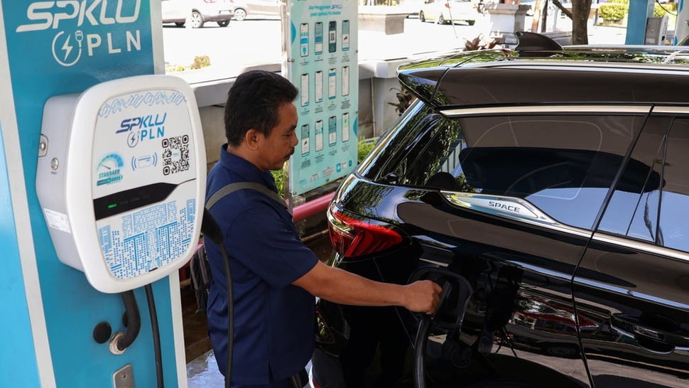 Mobil Listrik Laris Manis, Regulasi Baterai Nikel Dibutuhkan