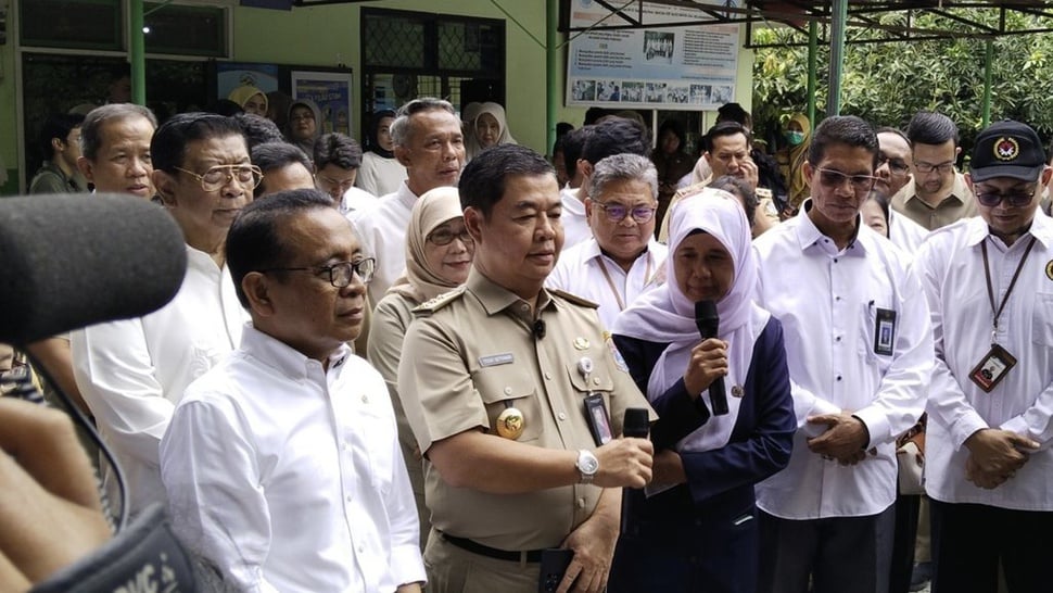 Omzet Kantin Sekolah Turun, Pemprov Jakarta Janji Evaluasi MBG