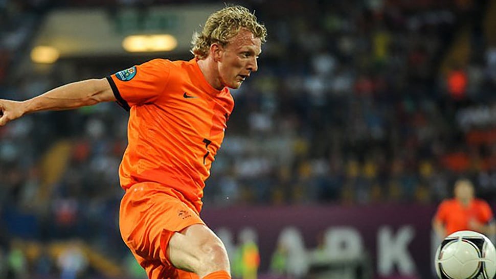 Benarkah Dirk Kuyt Jadi Staf Pelatih Kluivert Timnas Indonesia?