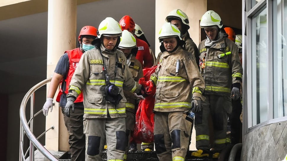 Update Kebakaran Glodok Plaza: 13 Hilang, 4 Meninggal Dunia