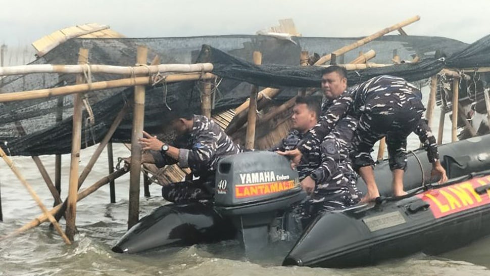 TNI AL Mulai Bongkar Pagar Laut Tangerang Atas Perintah Prabowo