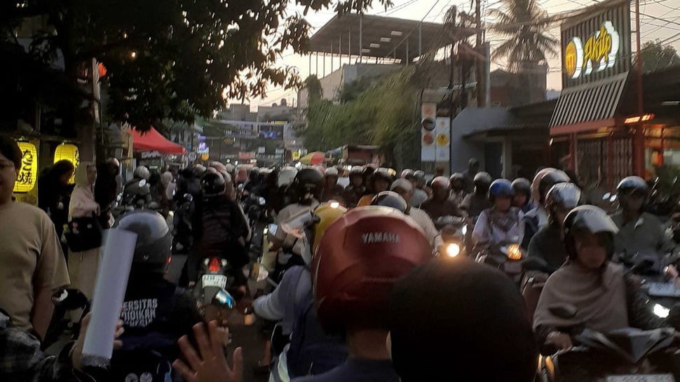 Photo of congestion in Gegerkalong, Bandung