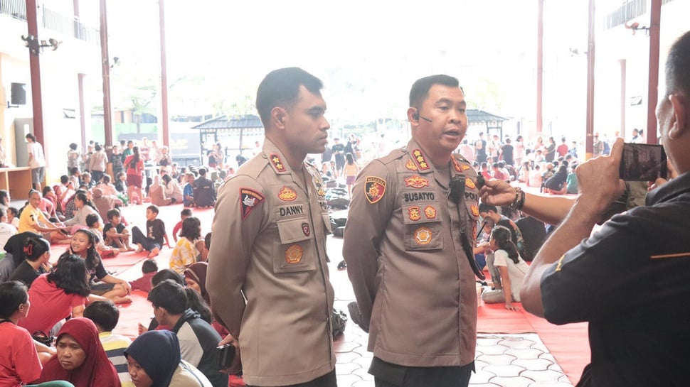 Ratusan Korban Kebakaran Kemayoran Mengungsi ke Polres Jakpus