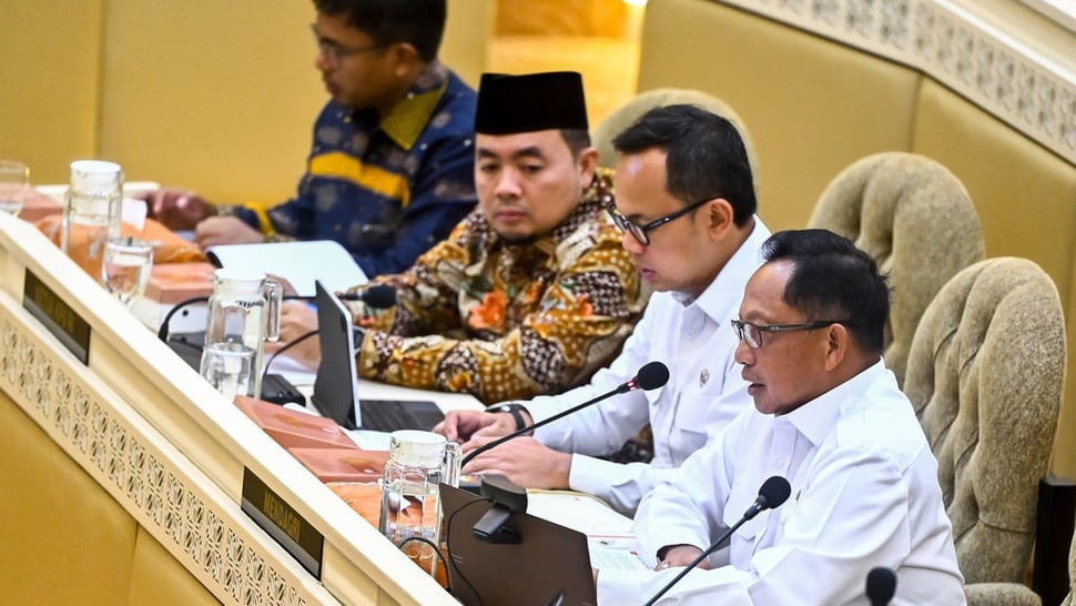 Kepala Daerah yang Tak Ajukan Sengketa di MK Dilantik 6 Februari