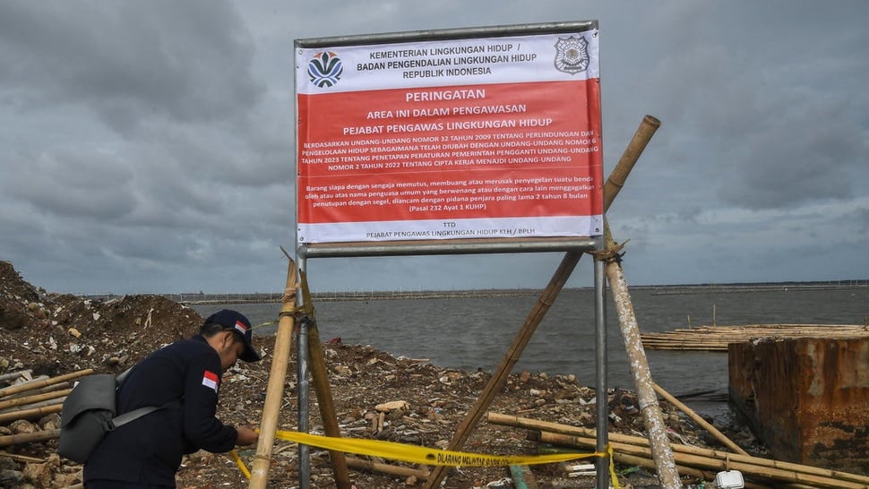 2025/01/30/antarafoto-klh-segel-pagar-laut-di-pesisir-tarumajaya-1738227010_ratio-16x9.jpg