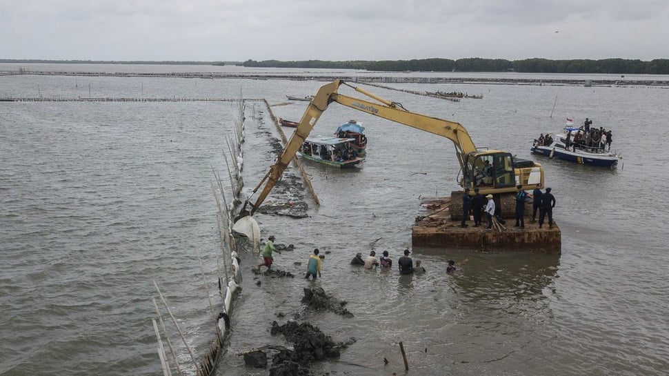 2025/02/11/antarafoto-pembongkaran-pagar-laut-pesisir-tarumajaya-1739279850_ratio-16x9.jpg