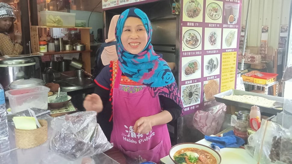 Fatimah, Pemilik Restoran Halal di Kota Taoyuan, Taiwan