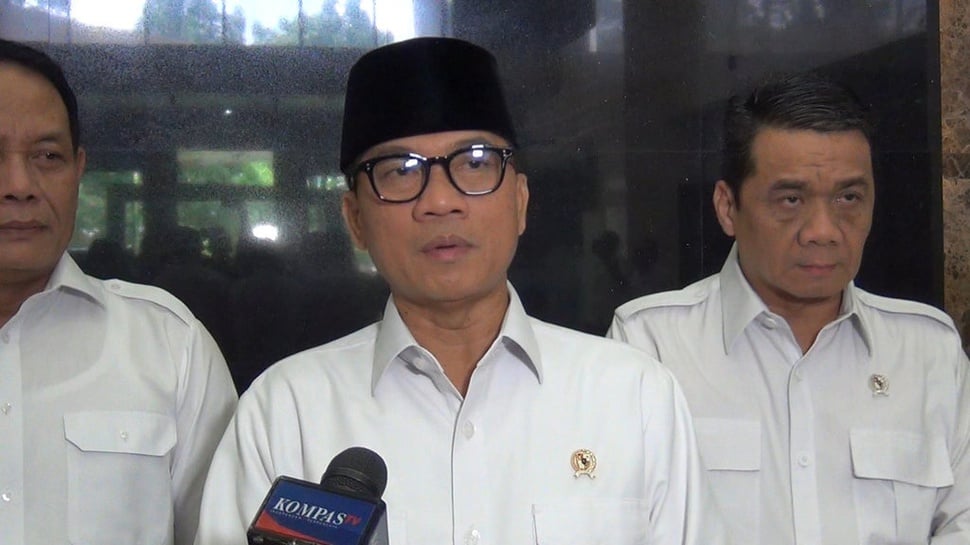 Mendes Yandri Laporkan Dugaan Penyelewengan Dana Desa ke Polri