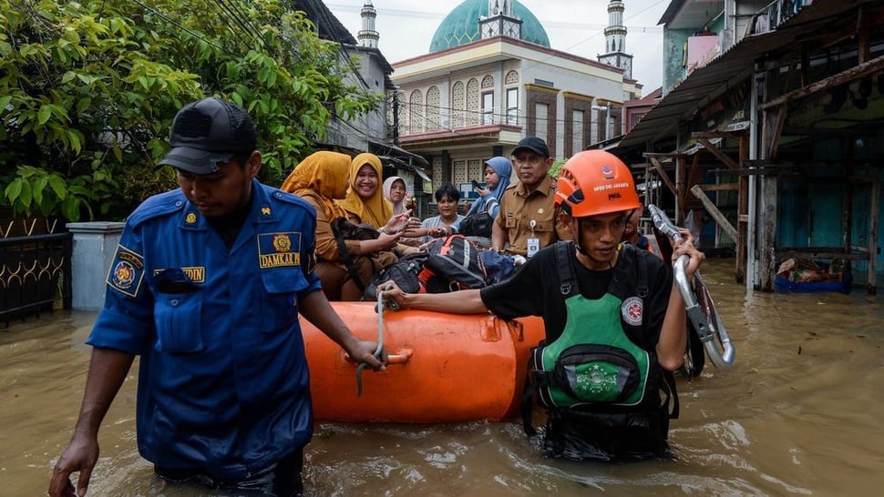 2025/03/04/antarafoto-banjir-akibat-luapan-kali-angke-di-tangerang-1741085964_ratio-16x9.jpg