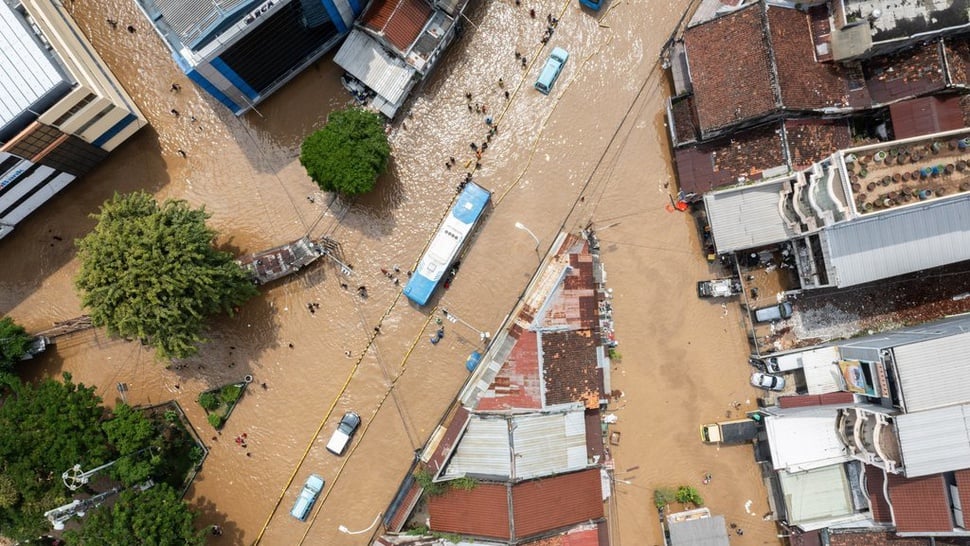 2025/03/04/antarafoto-banjir-di-jakarta-1741085980_ratio-16x9.jpg