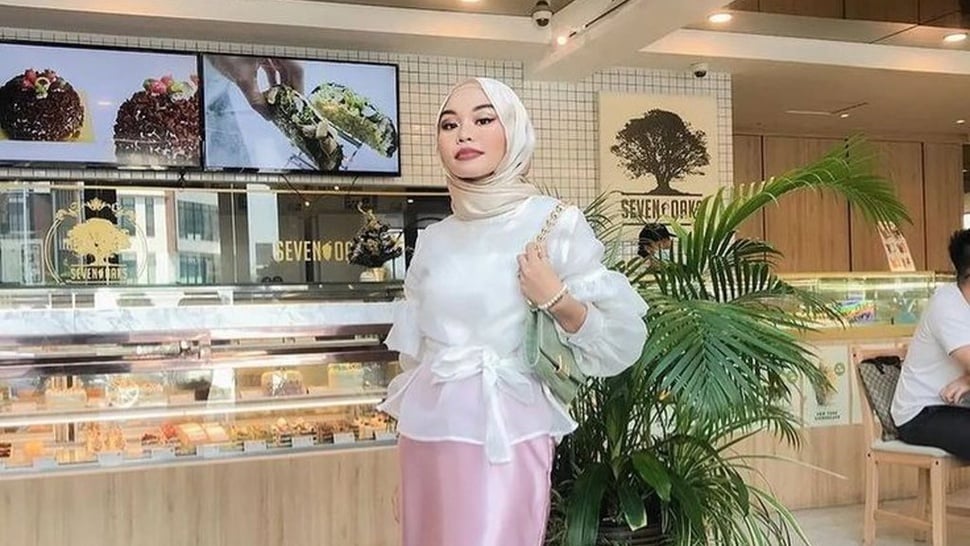 10 Ide Baju Lebaran Selain Gamis 2025 yang Stylish dan Modern