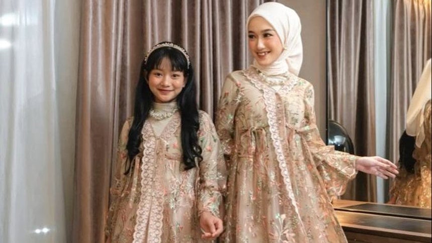 10 Rekomendasi Model Baju Couple Ibu dan Anak untuk Lebaran