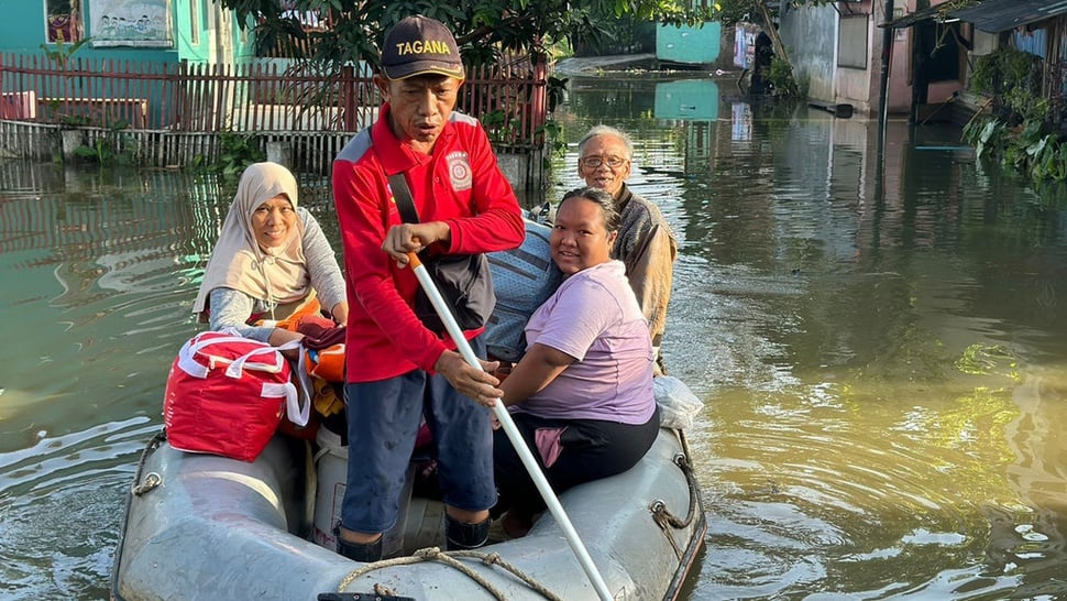 Kemensos Gerak Cepat Salurkan Bantuan Banjir Dayeuhkolot Bandung