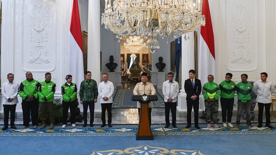 Prabowo: THR Pegawai Swasta Paling Lambat Dibayarkan H-7 Lebaran