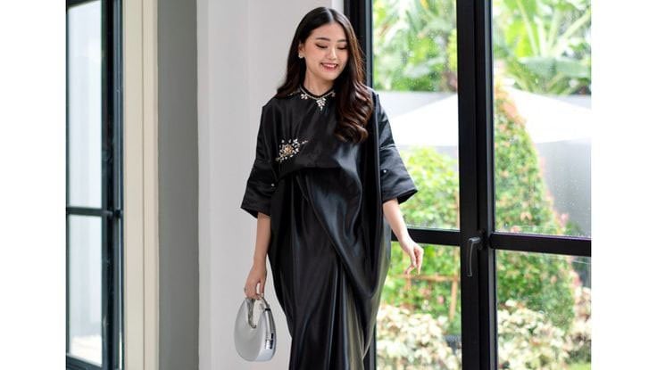 10 Inspirasi Ouftit Bukber Dressocde Hitam