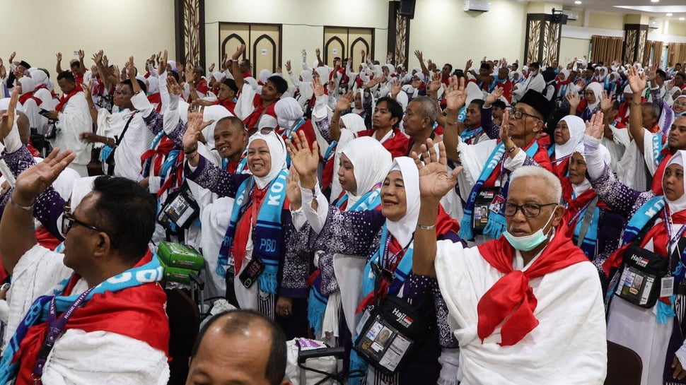 2025/05/17/antarafoto-pemberangkatan-jamaah-calon-haji-papua-barat-1747486709_833_ratio-16x9.jpg