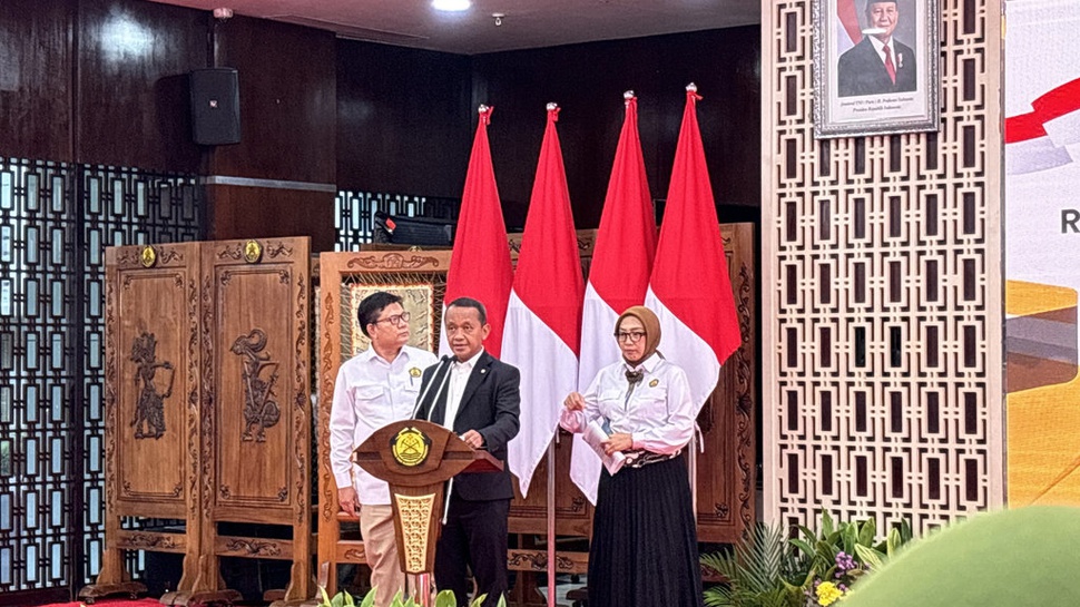 Bahlil Targetkkan 76% Pembangkit Listrik RI Akan Gunakan EBT
