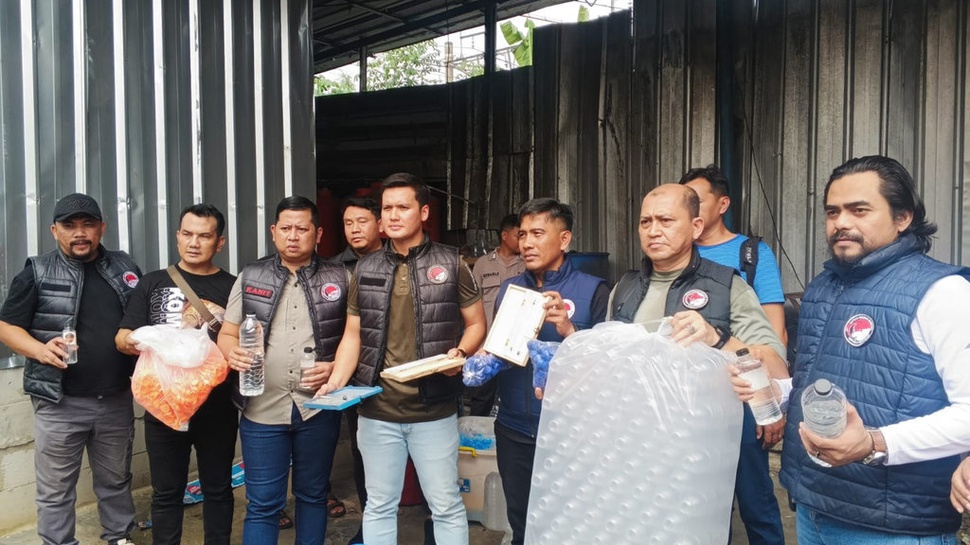 Polisi Gerebek Gudang Miras Oplosan di Bogor, 5 Orang Ditangkap