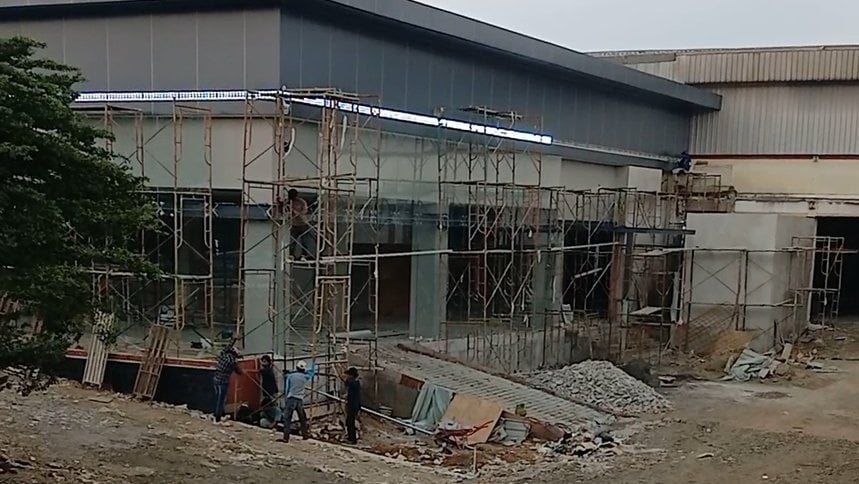 Warga Menolak Pembangunan Bakal Showroom BYD di Ciputat