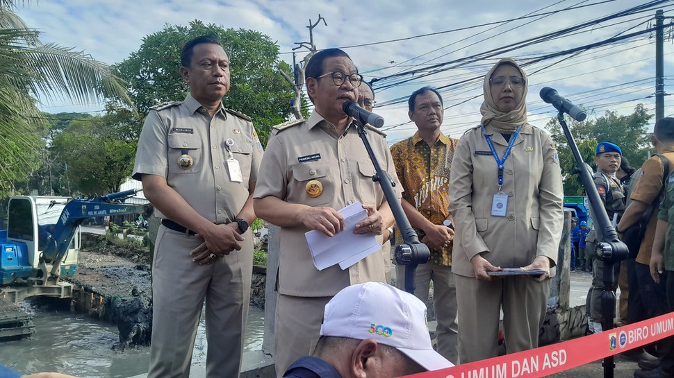Pramono Sebut Kontrak TPST Bantar Gebang akan Diperpanjang