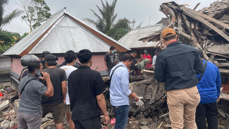 Rem Blong, Tronton di Bali Tabrak Mobil-Rumah & Tewaskan 4 Orang