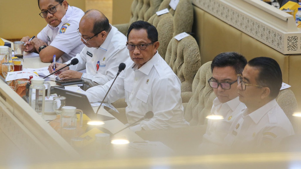 Mendagri Tito Sarankan Kepala Daerah Naikkan Biaya Operasional