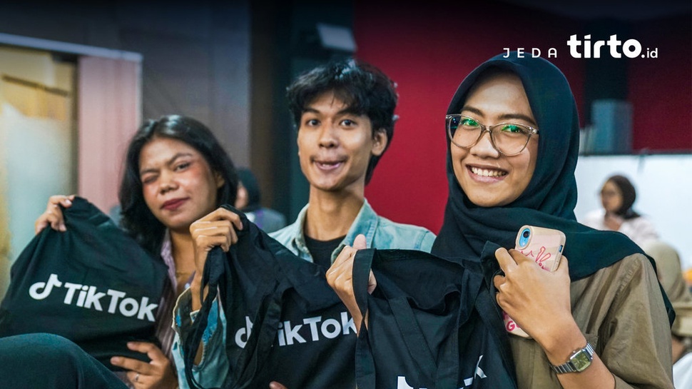 2025/11/14/foto-tirto-tiktok-10.jpg