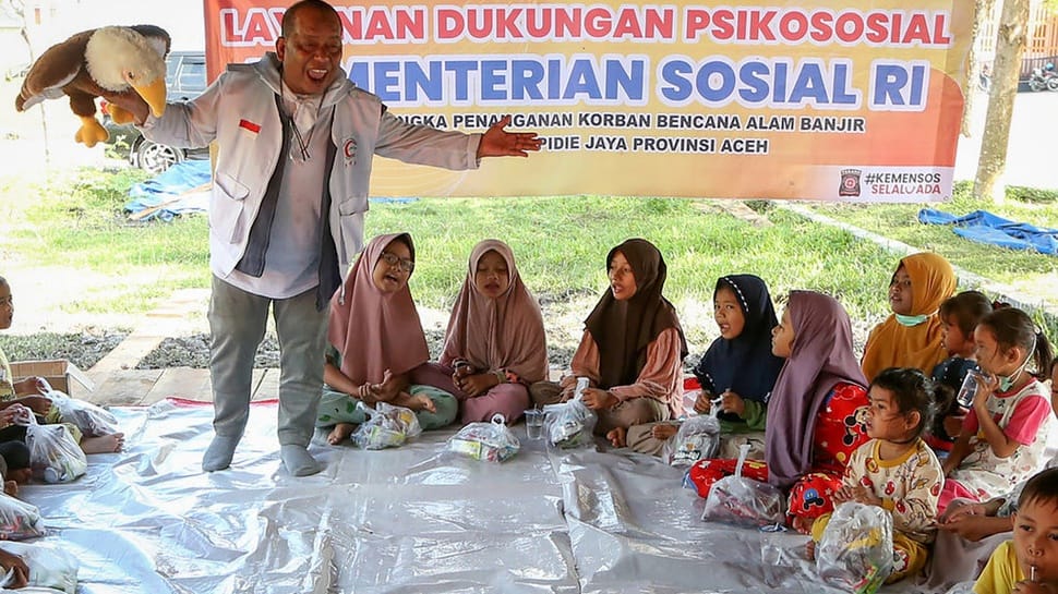 2025/12/17/bersama-memulihkan-sumatera-yang-terluka_15.jpg