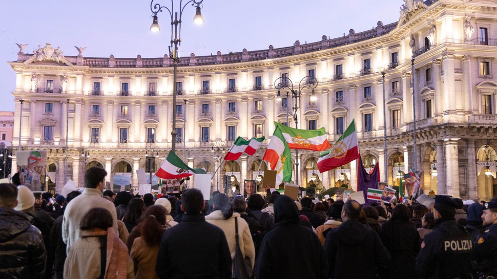2026/01/14/demo-iran--reuters-6_8783.jpg