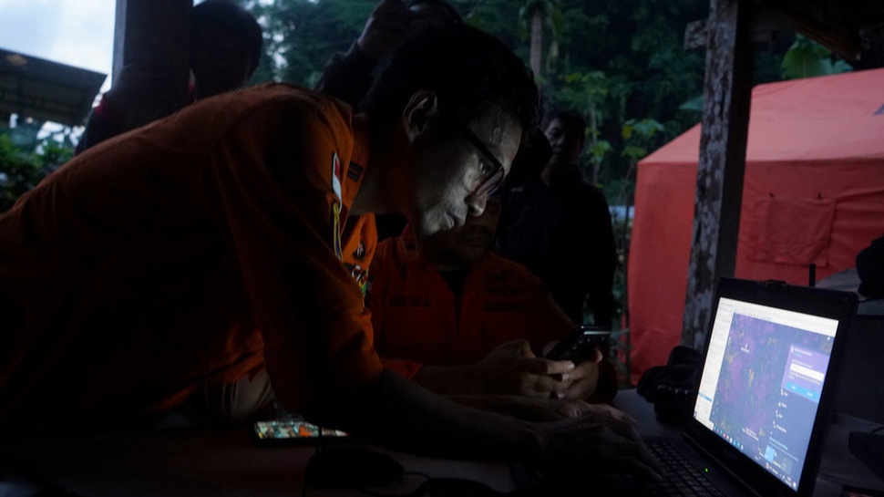 2026/01/17/antarafoto-pencarian-pesawat-hilang-di-maros-1768660073_8920.jpg