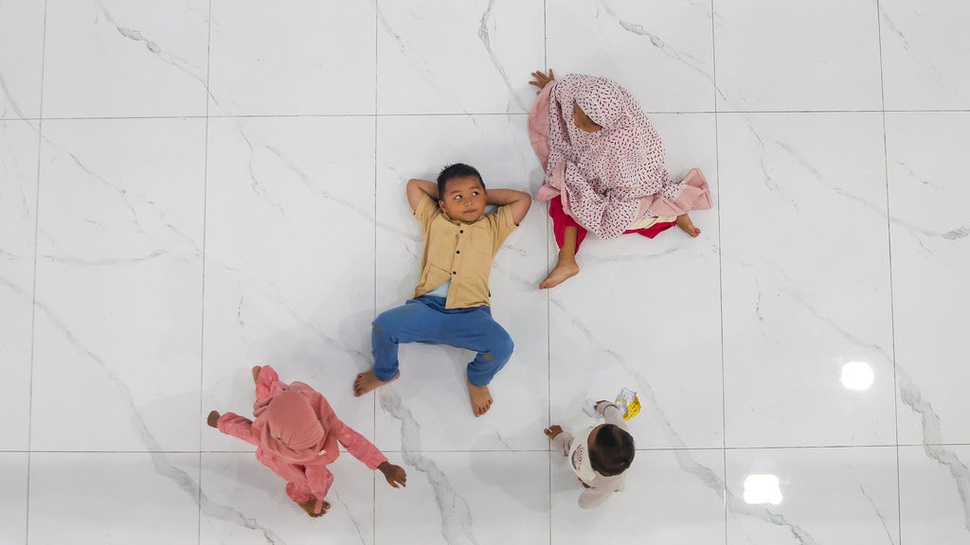 2026/02/19/antarafoto-shalat-tarawih-pertama-di-manokwari-1771464391_10022.jpg