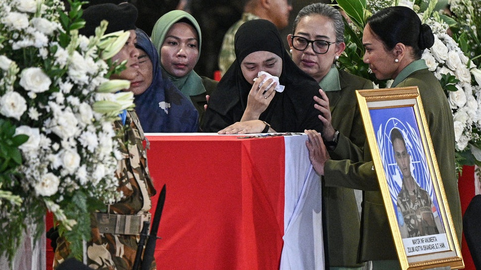 2026/04/04/antarafoto-tiga-jenazah-pasukan-perdamaian-unifil-tiba-di-tanah-air-1775311810.jpg