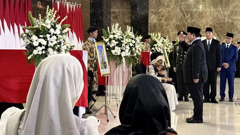 2026/04/04/prabowo-memberikan-penghormatan-prajurit-tni-gugur.jpg