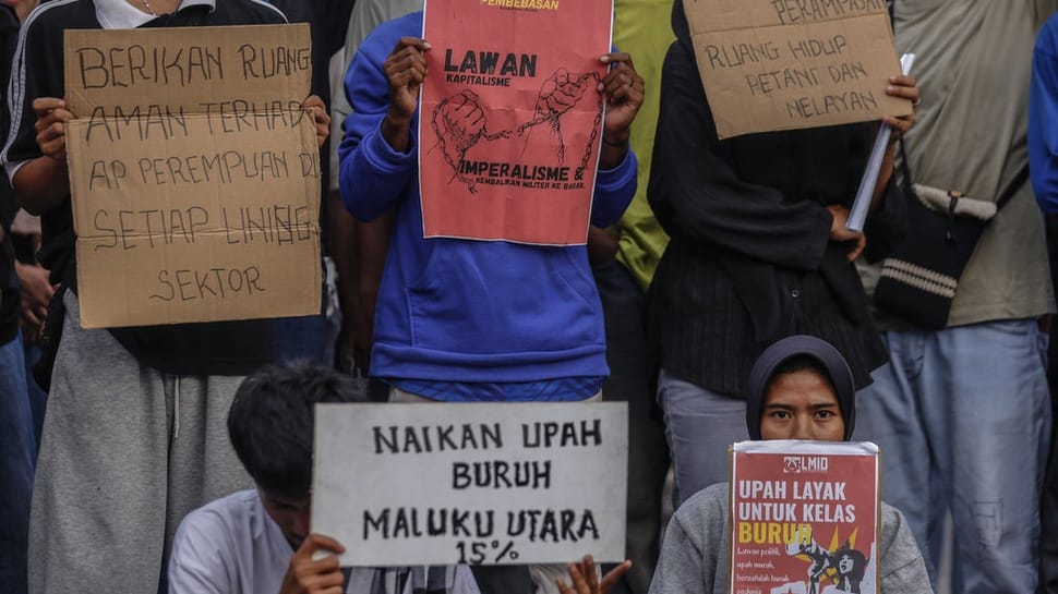 2026/05/02/antarafoto-aksi-mahasiswa-memperingati-hari-buruh-internasional-di-ternate-1777687413_12058.jpg